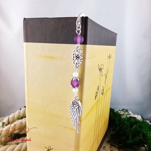 Angyalszárnyas könyvjelző - évzáró ajándék ballagásra, év végi köszönetként lila színben - könyv & zene - könyvjelző - Meska.hu
