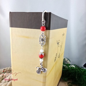 Biciklis könyvjelző � sportos, természetkedvelő ajándék szülinapra, névnapra piros gyöngyökkel - könyv & zene - könyvjelző - Meska.hu