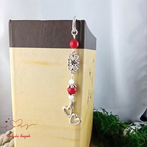 Szív medálos piros könyvjelző � szeretetteljes ajándék - könyv & zene - könyvjelző - Meska.hu