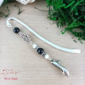 Fekete körömcipős könyvjelző � elegáns, kézműves ajándék nőknek - Meska.hu