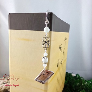 Fehér könyv charmos könyvjelző � pedagógusnapi és évzáró ajándék - könyv & zene - könyvjelző - Meska.hu