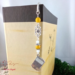 Sárga laptop könyvjelző � kézzel készült ajándék tanárnak, pedagógusnak - könyv & zene - könyvjelző - Meska.hu