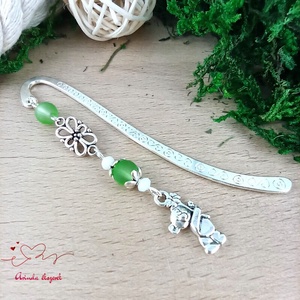 Zöld maci könyvjelző � óvónőnek és dadusnak pedagógusnapra, Könyv & Zene, Könyvjelző, Ékszerkészítés, Gyöngyfűzés, gyöngyhímzés, MESKA