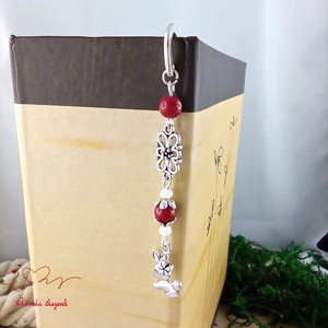 Piros nyuszis könyvjelző � óvónéninek és dadusnak év végi köszönőajándék - könyv & zene - könyvjelző - Meska.hu