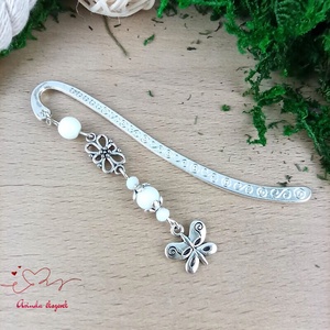 Fehér pillangós könyvjelző pedagógusnak � évzáró ajándék, Könyv & Zene, Könyvjelző, Ékszerkészítés, Gyöngyfűzés, gyöngyhímzés, MESKA