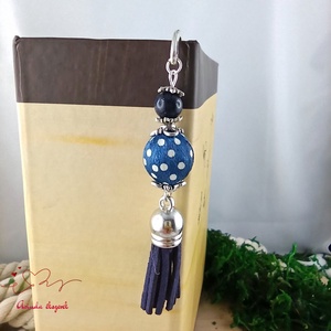 Sötétkék vidám pöttyös bojtos könyvjelző � kedves ajándék pedagógusnak  - könyv & zene - könyvjelző - Meska.hu