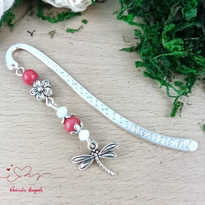 Szitakötő charm könyvjelző óvónéninek évzáróra � piros gyöngyökkel, Könyv & Zene, Könyvjelző, Ékszerkészítés, Gyöngyfűzés, gyöngyhímzés, MESKA