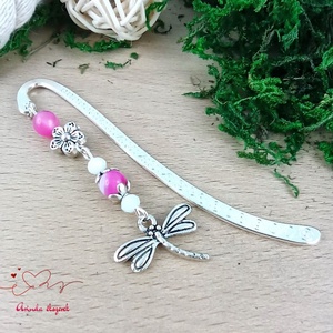 Szitakötő charm könyvjelző óvónéninek évzáróra � rózsaszín gyöngyökkel - Meska.hu