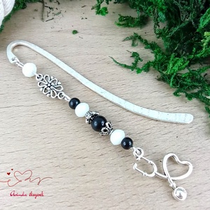 Sztetoszkóp charm könyvjelző � fekete gyöngyökkel, egészségügyi dolgozóknak - könyv & zene - könyvjelző - Meska.hu