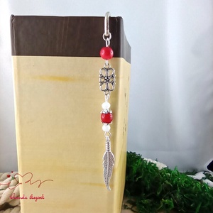 Toll charm könyvjelző � piros gyöngyökkel, pedagógusnapi ajándék - könyv & zene - könyvjelző - Meska.hu