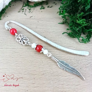 Toll charm könyvjelző � piros gyöngyökkel, pedagógusnapi ajándék - Meska.hu