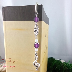 Violinkulcs könyvjelző � lila gyöngyökkel, évzáró ajándék pedagógusnak - könyv & zene - könyvjelző - Meska.hu