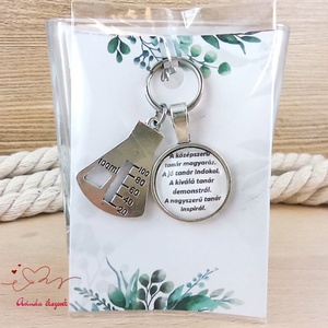 Lombik medálos üveglencsés kulcstartó pedagógusnapra - Meska.hu