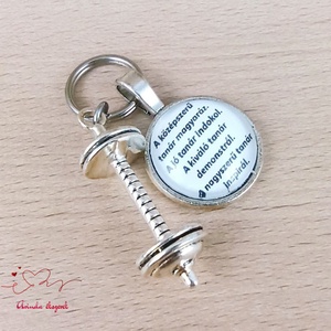 Súlyzó medálos üveglencsés kulcstartó pedagógusnapra - táska & tok - kulcstartó & táskadísz - kulcstartó - Meska.hu