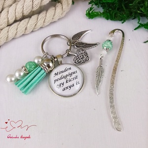 Minden pedagógus egy kicsit anya is menta kulcstartó és üveglencsés könyvjelző szett - táska & tok - kulcstartó & táskadísz - kulcstartó - Meska.hu