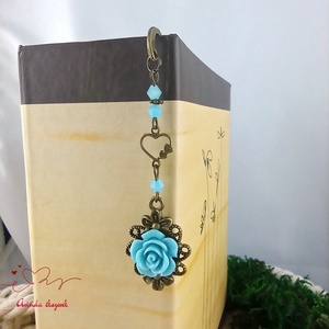 Világoskék rózsás könyvjelző - Anyák napi apró figyelmesség #15 - könyv & zene - könyvjelző - Meska.hu