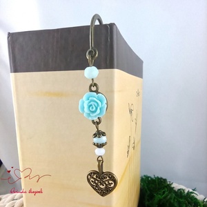 Világoskék rózsás könyvjelző - Anyák napi apró figyelmesség #8 - könyv & zene - könyvjelző - Meska.hu