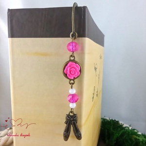 Pink rózsás könyvjelző - Anyák napi apró figyelmesség #90 - könyv & zene - könyvjelző - Meska.hu