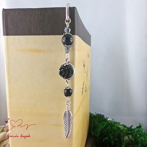 Fekete rózsás könyvjelző - Anyák napi apró figyelmesség #82 - könyv & zene - könyvjelző - Meska.hu