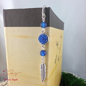 Sötétkék rózsás könyvjelző - Anyák napi apró figyelmesség #75 - könyv & zene - könyvjelző - Meska.hu