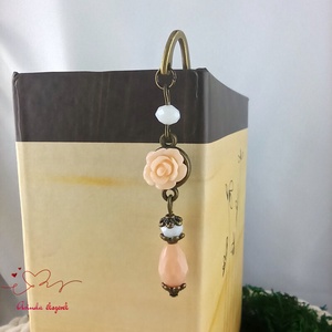 Bézs rózsás könyvjelző - Anyák napi apró figyelmesség #47 - könyv & zene - könyvjelző - Meska.hu