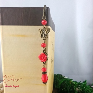 Piros rózsás könyvjelző - Anyák napi apró figyelmesség #61 - könyv & zene - könyvjelző - Meska.hu