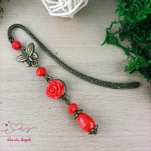 Piros rózsás könyvjelző - Anyák napi apró figyelmesség #61, Könyv & Zene, Könyvjelző, Ékszerkészítés, Gyöngyfűzés, gyöngyhímzés, MESKA