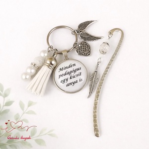 Minden pedagógus egy kicsit anya is fehér kulcstartó és üveglencsés könyvjelző szett, Táska & Tok, Kulcstartó & Táskadísz, Kulcstartó, Ékszerkészítés, Gyöngyfűzés, gyöngyhímzés, MESKA