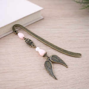 Dupla angyalszárny könyvjelző rózsaszín gyöngyökkel - meghitt karácsonyi ajándék könyvszeretőknek, Könyv & Zene, Könyvjelző, Ékszerkészítés, Gyöngyfűzés, gyöngyhímzés, MESKA