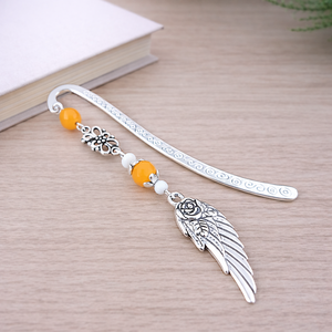 Angyalszárnyas könyvjelző - évzáró ajándék ballagásra, év végi köszönetként narancs színben, Könyv & Zene, Könyvjelző, Ékszerkészítés, Gyöngyfűzés, gyöngyhímzés, MESKA