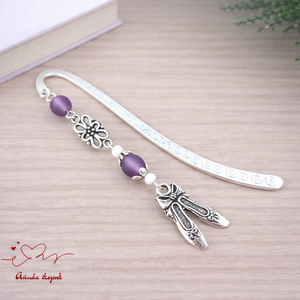 Balettcipő könyvjelző lila-fehér gyöngyökkel � elegáns ajándék táncosoknak, balett rajongóknak - Meska.hu