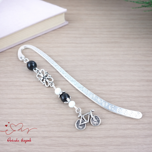 Biciklis könyvjelző � sportos, természetkedvelő ajándék szülinapra, névnapra fekete gyöngyökkel, Könyv & Zene, Könyvjelző, Ékszerkészítés, Gyöngyfűzés, gyöngyhímzés, MESKA