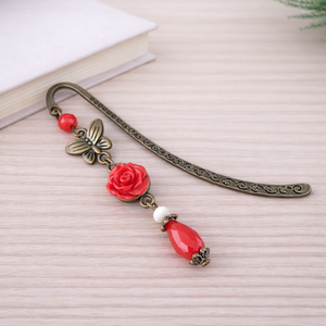 Piros rózsás könyvjelző - Anyák napi apró figyelmesség #61, Könyv & Zene, Könyvjelző, Ékszerkészítés, Gyöngyfűzés, gyöngyhímzés, MESKA