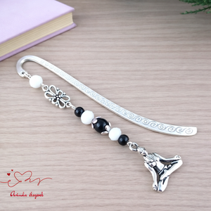 Fekete�fehér jógás könyvjelző � egyedi, kézműves ajándék jógázóknak, Könyv & Zene, Könyvjelző, Ékszerkészítés, Gyöngyfűzés, gyöngyhímzés, MESKA