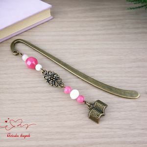 Pink könyv charmos könyvjelző � pedagógusnapi és évzáró ajándék, Könyv & Zene, Könyvjelző, Ékszerkészítés, Gyöngyfűzés, gyöngyhímzés, MESKA