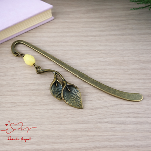 Kála virágos könyvjelző � egyedi, kézműves ajándék olvasóknak, Könyv & Zene, Könyvjelző, Ékszerkészítés, Gyöngyfűzés, gyöngyhímzés, MESKA