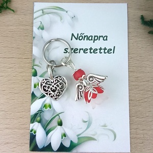 Nőnapi ajándék - piros angyal kulcstartó ajándékkártyával, választható medállal és kártyával, Táska & Tok, Kulcstartó & Táskadísz, Kulcstartó, Ékszerkészítés, Gyöngyfűzés, gyöngyhímzés, MESKA