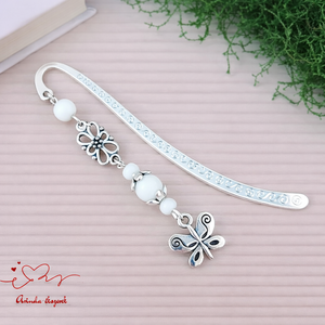 Fehér pillangós könyvjelző pedagógusnak � évzáró ajándék, Könyv & Zene, Könyvjelző, Ékszerkészítés, Gyöngyfűzés, gyöngyhímzés, MESKA