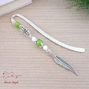 Toll charm könyvjelző � zöld gyöngyökkel, pedagógusnapi ajándék, Könyv & Zene, Könyvjelző, Ékszerkészítés, Gyöngyfűzés, gyöngyhímzés, MESKA