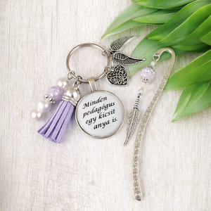 Minden pedagógus egy kicsit anya is levendula kulcstartó és üveglencsés könyvjelző szett, Táska & Tok, Kulcstartó & Táskadísz, Kulcstartó, Ékszerkészítés, Gyöngyfűzés, gyöngyhímzés, MESKA