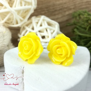 14 mm sárga rózsa bedugós fülbevaló � nemesacél alapú romantikus virág ékszer, ajándék nőknek - ékszer - fülbevaló - pötty fülbevaló - Meska.hu