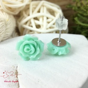 Menta rózsás bedugós fülbevaló � 10 mm, nemesacél alapú elegáns virág ékszer - ékszer - fülbevaló - pötty fülbevaló - Meska.hu