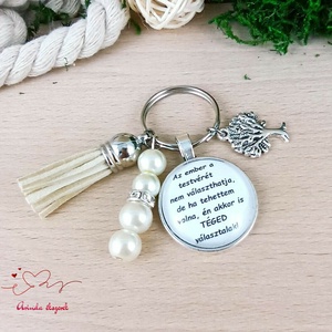 Az ember a testvérét nem választhatja idézetes kulcstartó � ajándék testvérnek - táska & tok - kulcstartó & táskadísz - kulcstartó - Meska.hu