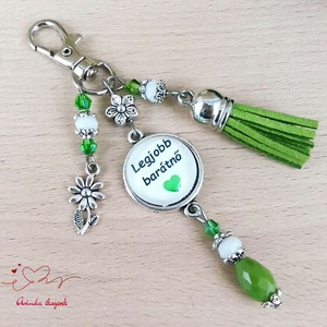 Legjobb barátnő üveglencsés kulcstartó zöld bojttal � szívhez szóló ajándék barátnőnek - Meska.hu