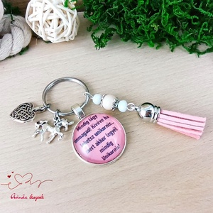 Unikornisos motivációs üveglencsés kulcstartó rózsaszín bojttal � inspiráló ajándék kislányoknak - táska & tok - kulcstartó & táskadísz - kulcstartó - Meska.hu