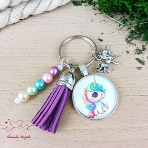 Unikornisos üveglencsés kulcstartó lila bojttal � ajándék gyerekeknek, Táska & Tok, Kulcstartó & Táskadísz, Kulcstartó, Ékszerkészítés, Gyöngyfűzés, gyöngyhímzés, MESKA