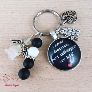 Vezess óvatosan, mert szükségem van Rád! autós kulcstartó � ajándék sofőröknek, Táska & Tok, Kulcstartó & Táskadísz, Kulcstartó, Ékszerkészítés, Gyöngyfűzés, gyöngyhímzés, MESKA