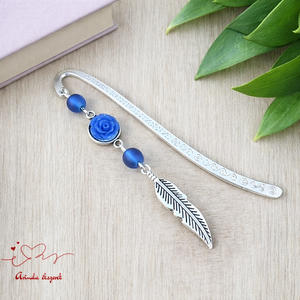 Sötétkék rózsás könyvjelző - Anyák napi apró figyelmesség #75, Könyv & Zene, Könyvjelző, Ékszerkészítés, Gyöngyfűzés, gyöngyhímzés, MESKA