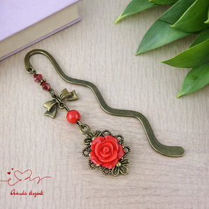 Piros rózsás könyvjelző - Anyák napi apró figyelmesség #59, Könyv & Zene, Könyvjelző, Ékszerkészítés, Gyöngyfűzés, gyöngyhímzés, MESKA