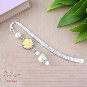 Rózsaszín rózsás könyvjelző - Anyák napi apró figyelmesség #34, Könyv & Zene, Könyvjelző, Ékszerkészítés, Gyöngyfűzés, gyöngyhímzés, MESKA